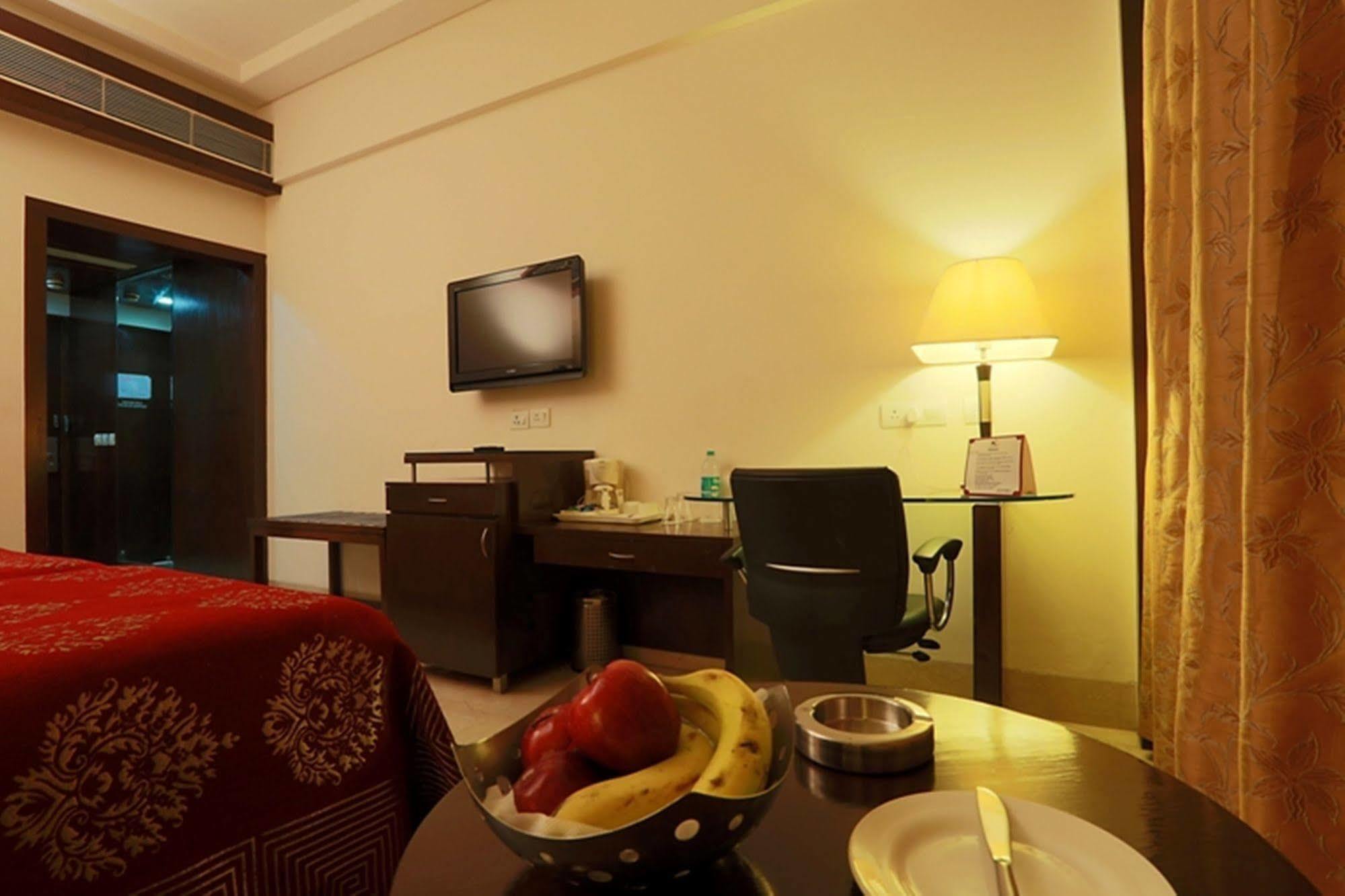 Hotel Airport Residency New Delhi Exterior photo